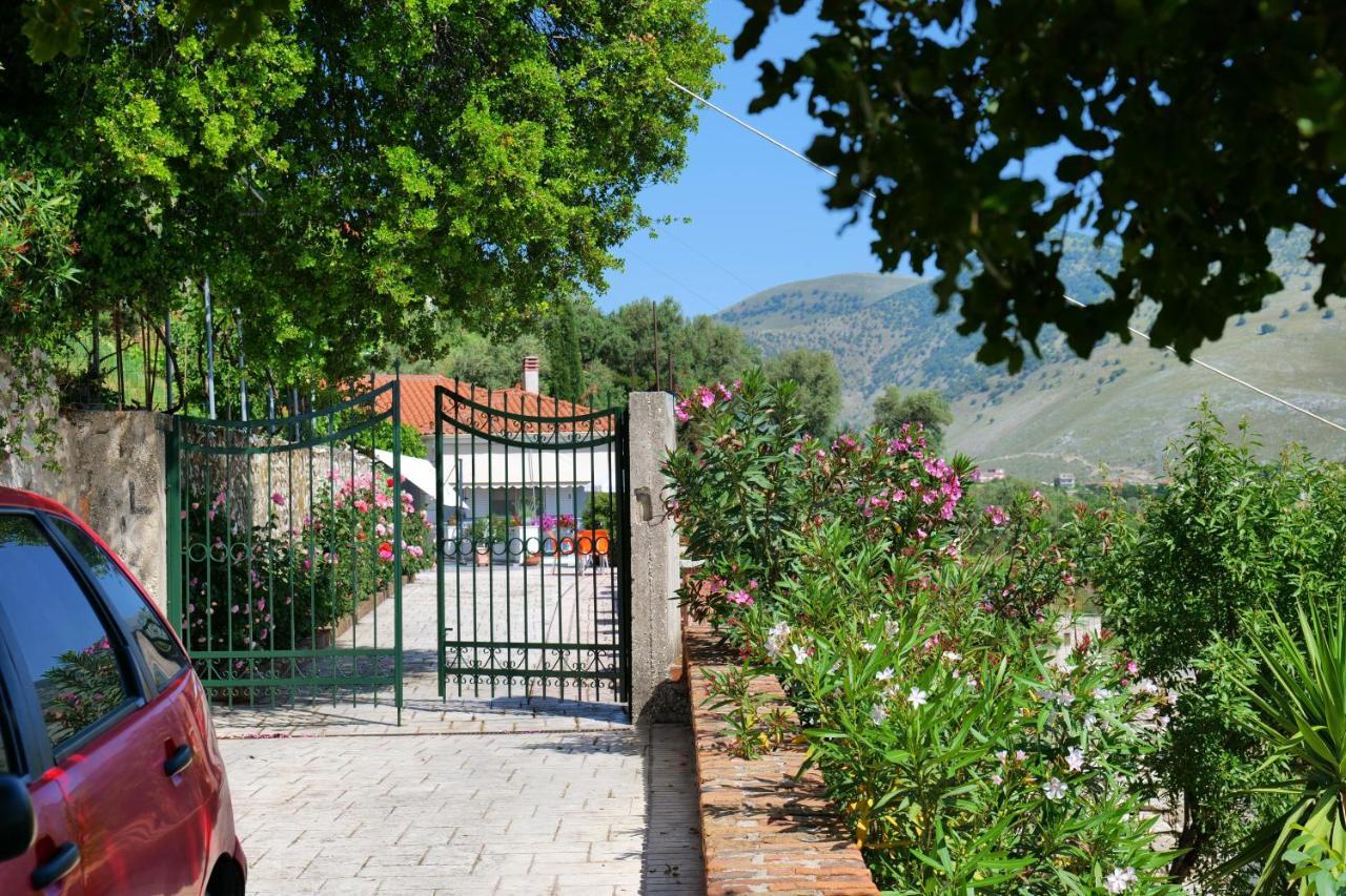 Saranda Landscape Lejlighed Nivice Eksteriør billede
